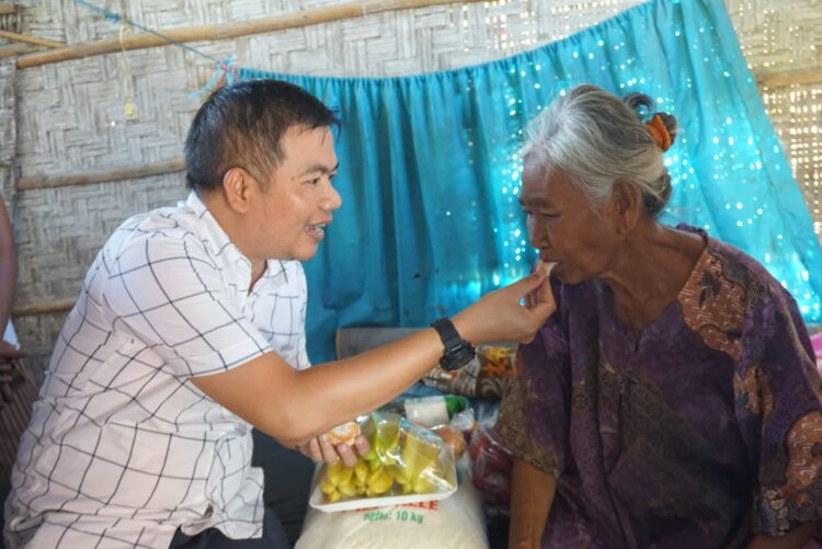 Simpatik dan Prihatin, Kades Dukuhseti Siap Kawal Pengobatan Mbah Kartini