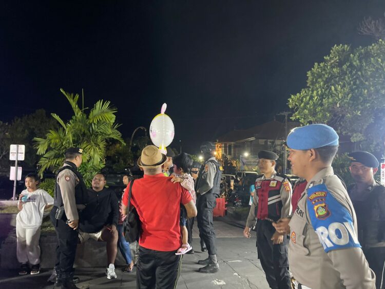 Tetap Aman dan Kondusif, Polres Tabanan Lakukan Patroli Malam