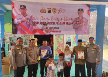 Karo SDM Polda Jateng Salurkan 1.575 Buku di Yayasan Kasih Ibu