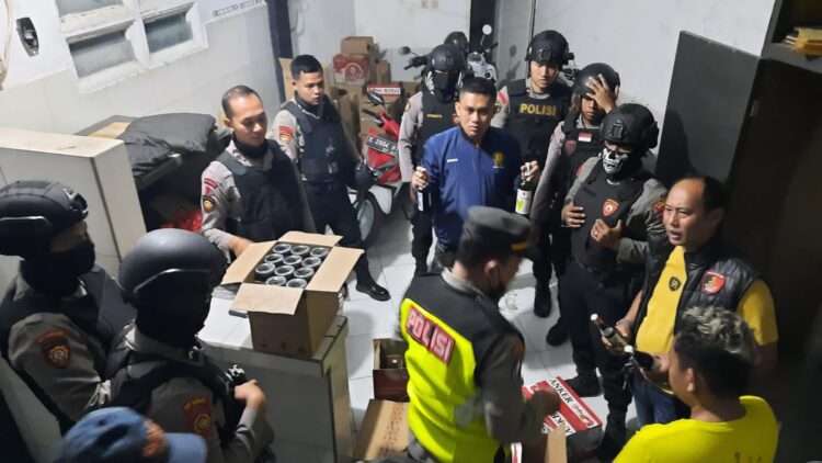 Siaga, Polres Kudus Amankan Miras Berbagai Merk dari Tempat Karaoke