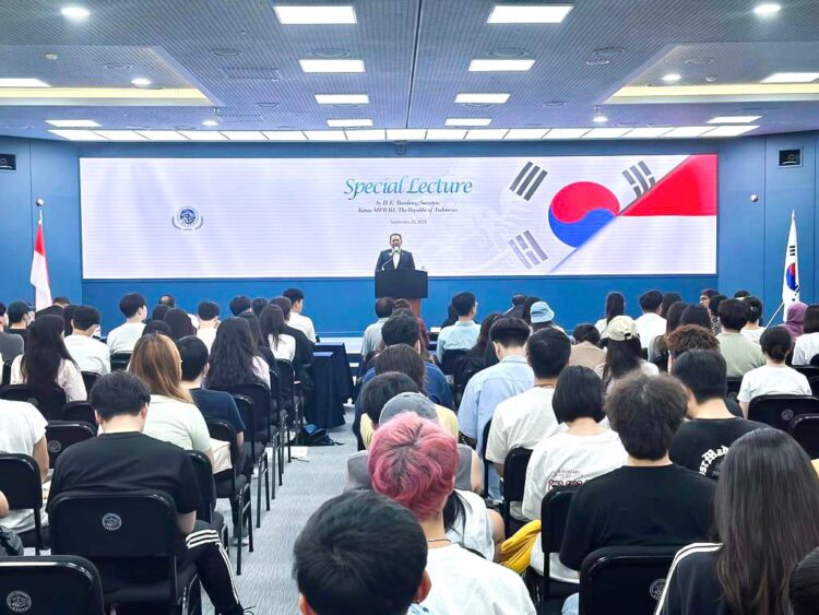 Bambang Soesatyo Berikan Kuliah Umum