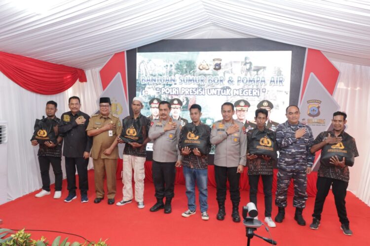 Kolaborasi Sukses, Wakapolri Resmikan Sumur Bor