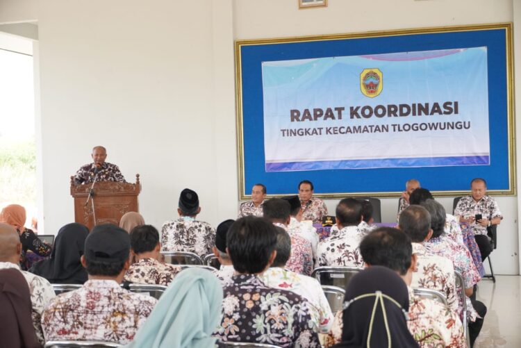 Kinerja DPUTR Terbaik, Pj Bupati Tinjau Ruas Jalan Kabupaten