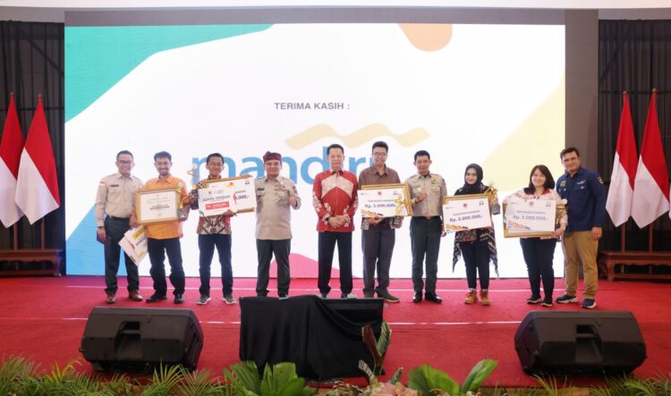 Pj. Gubernur Sultra Sambut Peserta Acara Puncak Bulan PRB 2023 di Kendari