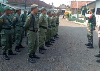 Jelang Pemilu 2024, Bhabinkamtibmas dan Babinsa Gelar Pelatihan Linmas