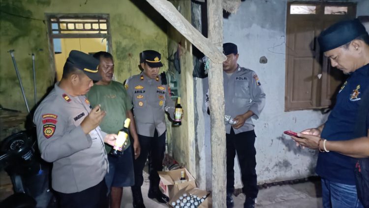 Ratusan Miras Diamankan, Kapolsek Tayu Buktikan Brantas Miras di Wilayah
