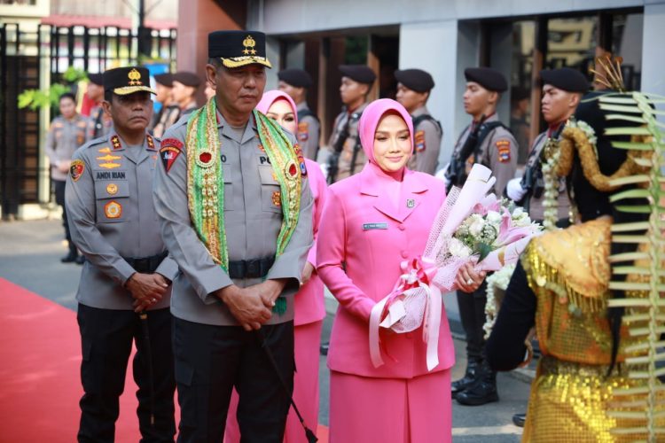 Pejabat Lama Diganti Irjen Pol Winarto, S.H, M.H