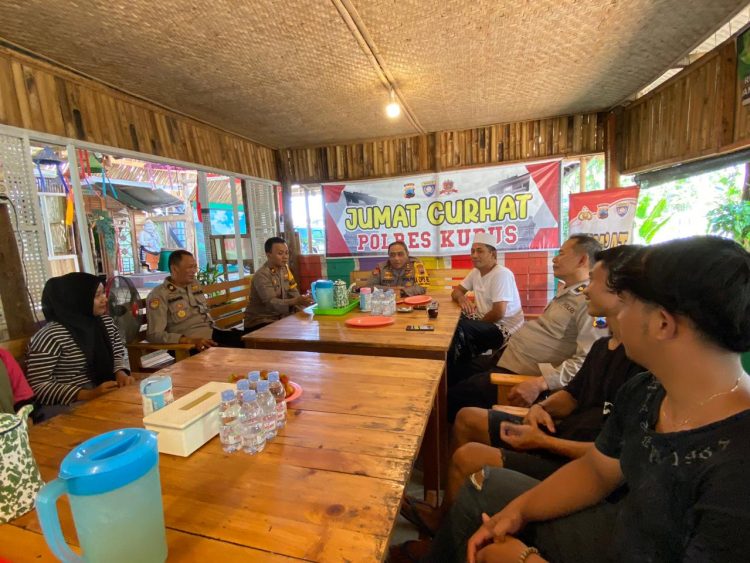 Dengarkan Keluhan Warga, Polres Kudus : Inilah Nomer Aduan Layanan 110 dan 0821-3706-6566