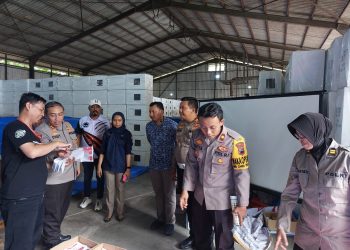 Pelipatan Surat Suara di Kawal Polres Kudus