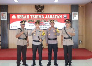 Kapolres Jepara Gelar Sertijab Dua Anggota