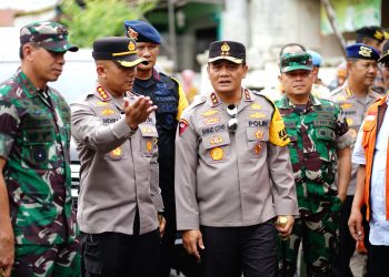 Layanan Gratis, Kapolda Jateng dan Pangdam IV Diponegoro Hadir