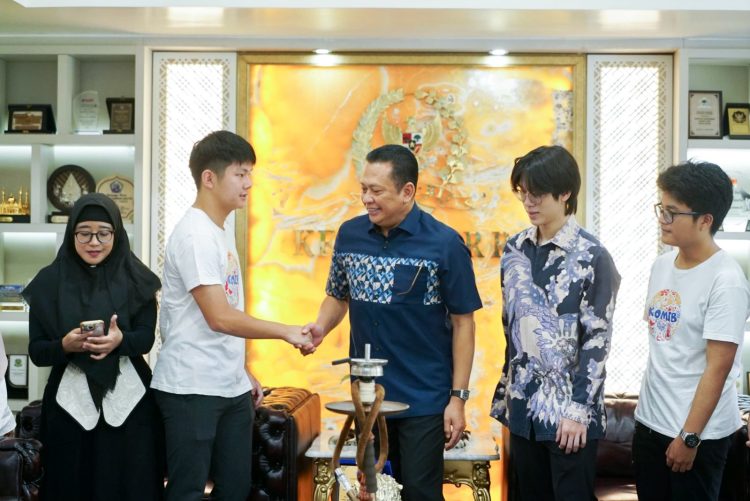 Inovasi Baru, Bambang Soesatyo sebut Mesin Pemilah Sampah Otomatis