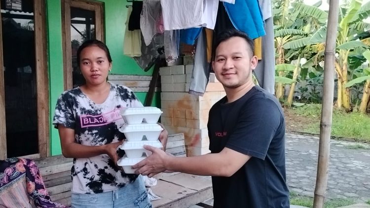 Berbagi Makanan Saji, Burhan : Aksi Sosial dan Terbukti Amanah