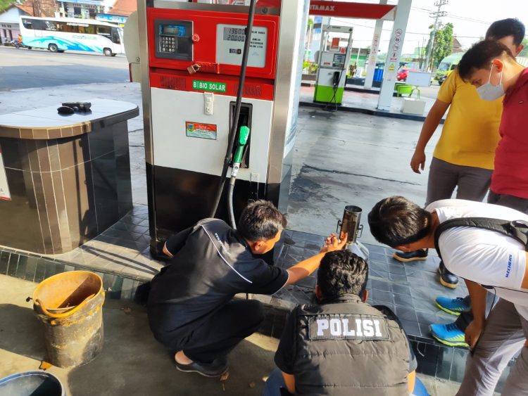 Hasil !!! Polisi Sidak Stok Ketersediaan BBM
