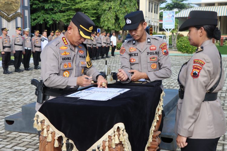 Suasana Baru, Kapolresta Pati Sertijab Dua Personil