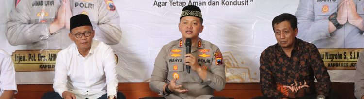 Program “Jumat Curhat” Menampung Kritik, Saran dan Masukan