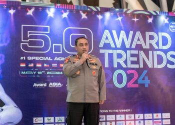 Raih Penghargaan !! Kapolres Kudus Terima Tanda Kehormatan