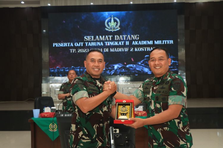 Taruna Akademi Militer Persiapan OJT