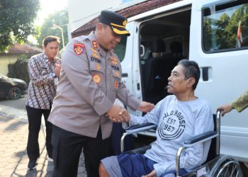 Polres Kudus : Bantuan Kursi Roda dan Pelayanan Kesehatan Gratis