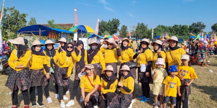 Ribuan Masyarakat Desa Lengkong Meriahkan Jalan Santai