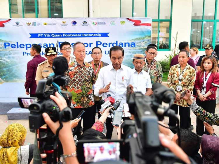 Persaingan Ketat !! Kini Jokowi Resmikan KIT Batang