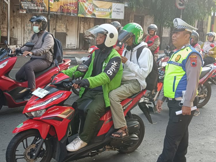 Patuhi Peraturan Lalu lintas, Kini Kasatlantas Polres Kudus Gelar Operasi Patuh Candi 2024