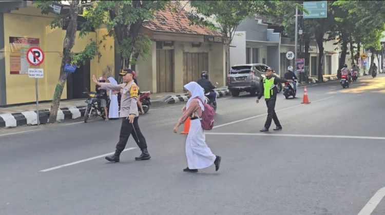 Turun ke Jalan, Kapolresta Pati Pastikan Lalulintas Lancar