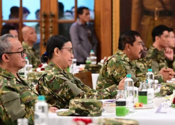 Prabowo : Pemimpin Harus Berbagi Beban Dengan Anak Buah