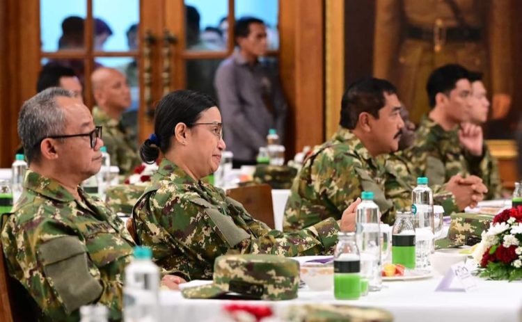 Prabowo : Pemimpin Harus Berbagi Beban Dengan Anak Buah