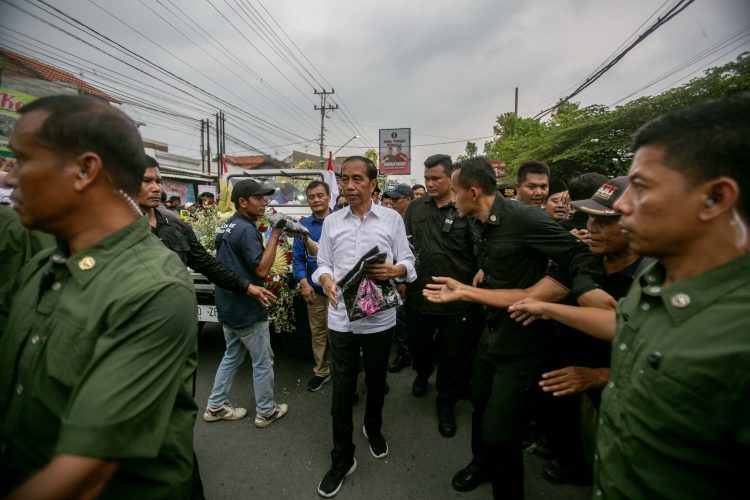 Kehadiran Jokowi dan Pasangan Luthfi – Yasin di Banyumas – Tegal, Simbol Kedekatan Pemimpin Dengan Rakyat