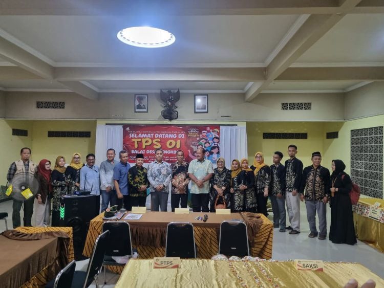 Tiga Pilar Pati Pantau TPS Desa Lengkong Demi Pilkada Aman dan Lancar