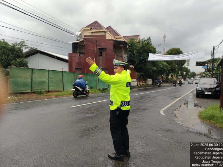 Polisi Imbau Pengendara Tingkatkan Kewaspadaan di Musim Hujan