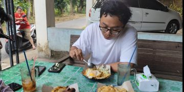 Rahasia di Balik Nasi Goreng Rp 4 Ribu