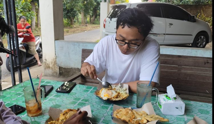 Rahasia di Balik Nasi Goreng Rp 4 Ribu