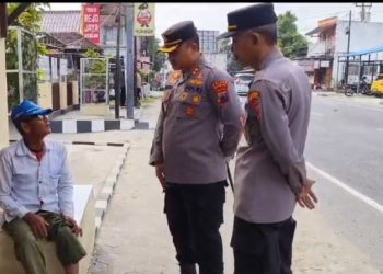 Kapolres Rembang Apresiasi Ketekunan Difabel Tukang Cukur