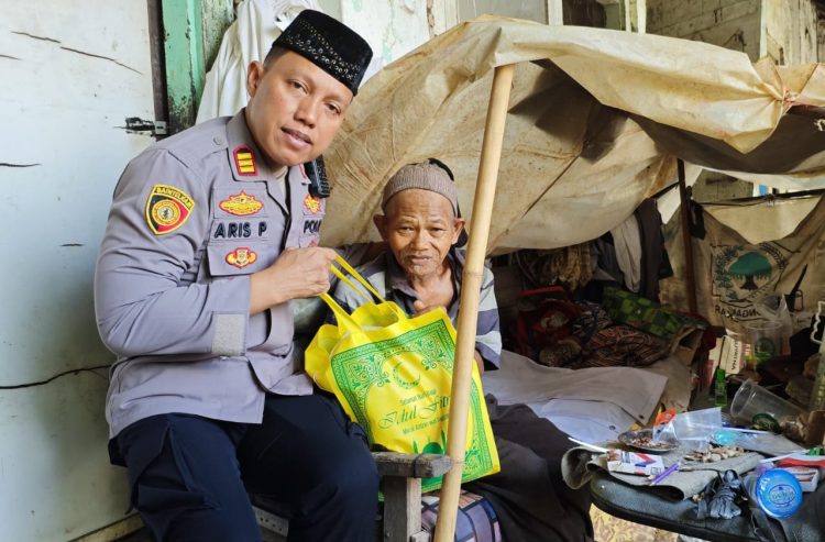 Polsek Tayu Gelar “Ramadhan Berbagi” Salurkan 50 Paket Sembako ke Warga Kurang Mampu