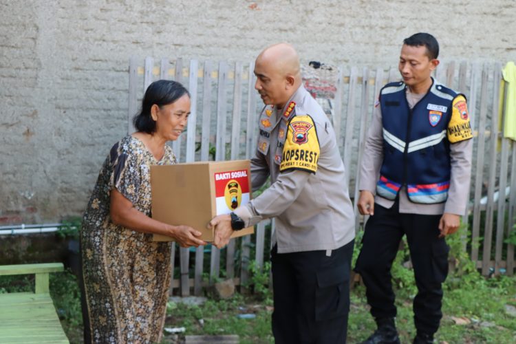 Baksos Door to Door Sambut Ramadhan, Warga Sidokerto Terharu