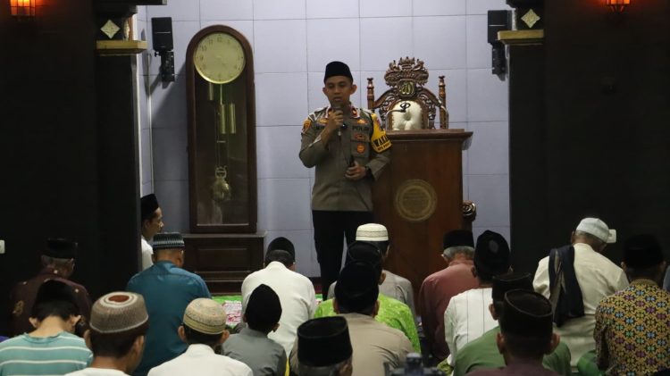 Kebersamaan di Bulan Penuh Berkah, Wakapolres Rembang Safari Ramadan