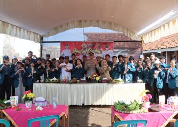 Polres Demak Gandeng Mahasiswa dan Warga Hijaukan Pesisir