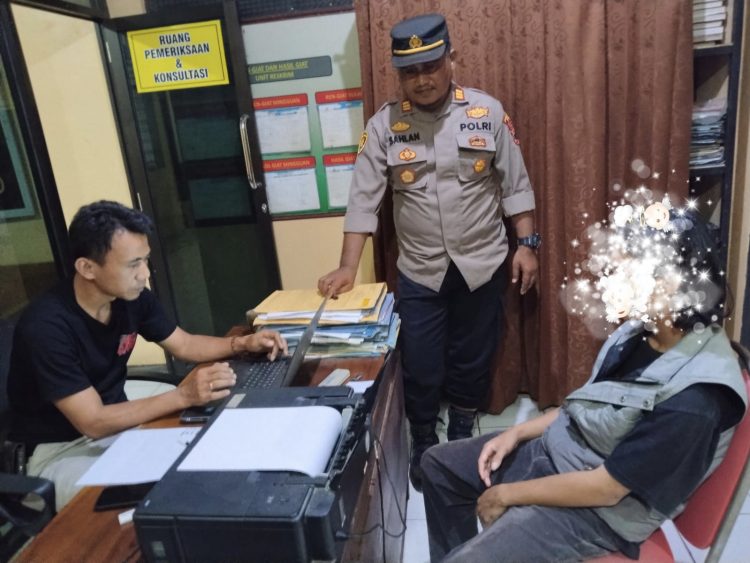 Tawuran Gegerkan Sukolilo, Polisi Amankan Celurit dan Gelandang Dua Pemuda