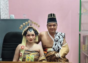 Tradisi Budaya Jawa dan Cinta Berpadu, Pengantin Adat Jadi Ikon Sedekah Bumi