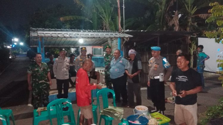 Gencarkan Patroli, TNI – Polri dan Forkopimcam Pantau Satkamling