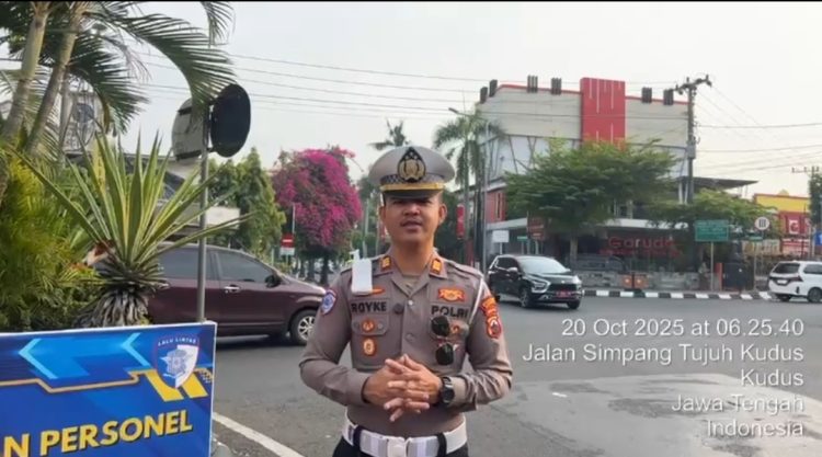 Wujud Kepedulian, Kasat Lantas Kudus Awasi Arus Lalu Lintas