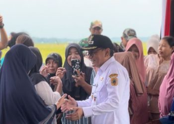 Pasar Murah TMMD Pati Diserbu Warga, Sembako Ludes