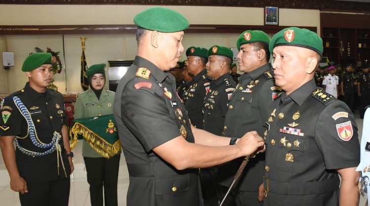 Sertijab Pejabat Utama, Kapendam Berganti Letkol Inf. Jon Young Saragi